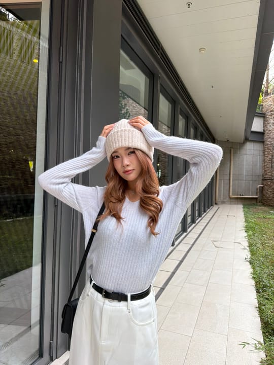 11/12 #10 王牌UPGRADE升級版本羊駝毛v領 TOP《 所有身型必買 》