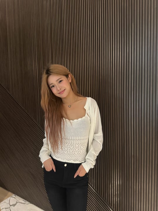 25/9 #3 吊帶通花針織TOP《大胸顯身材身型推薦》