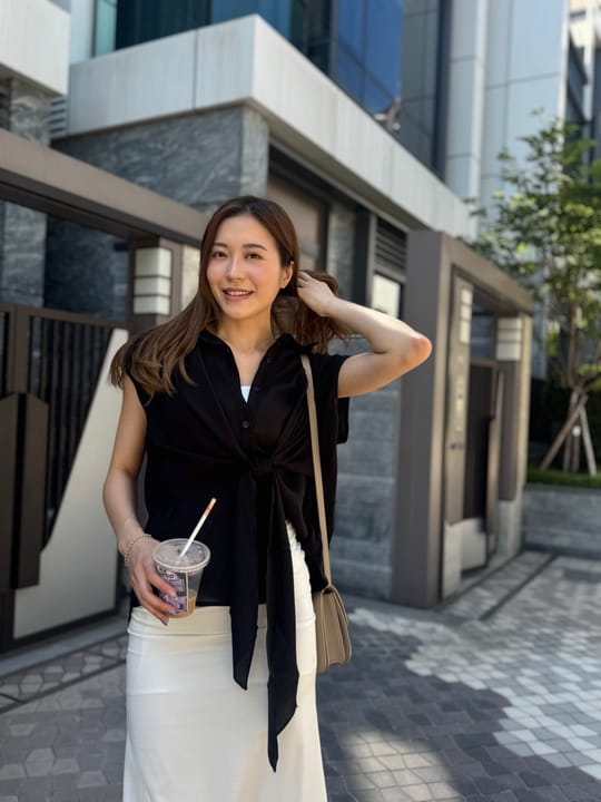 《 所有身型必買 》 19/6 #10綁蝴蝶結無袖shirt（黑/白/深灰/淡灰藍）